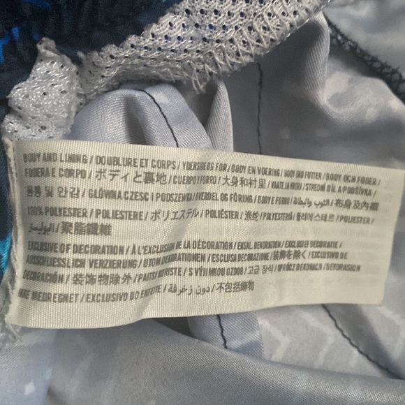 •Hollister Swim Trunks• - Picture 7 of 11